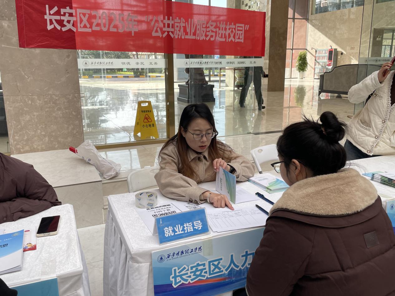 f93ef792a15acdcb1f85b1c533a5de3a