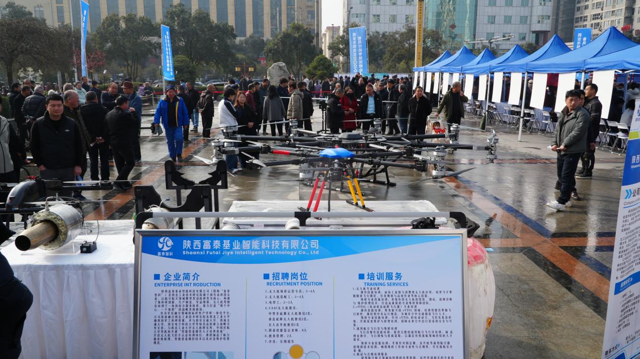 _cgi-bin_mmwebwx-bin_webwxgetmsgimg__&MsgID=3113450872641038884&skey=@crypt_50d00614_c9fa4d7601dbde20ab2d4b5d18dd43e8&mmweb_appid=wx_webfilehelper