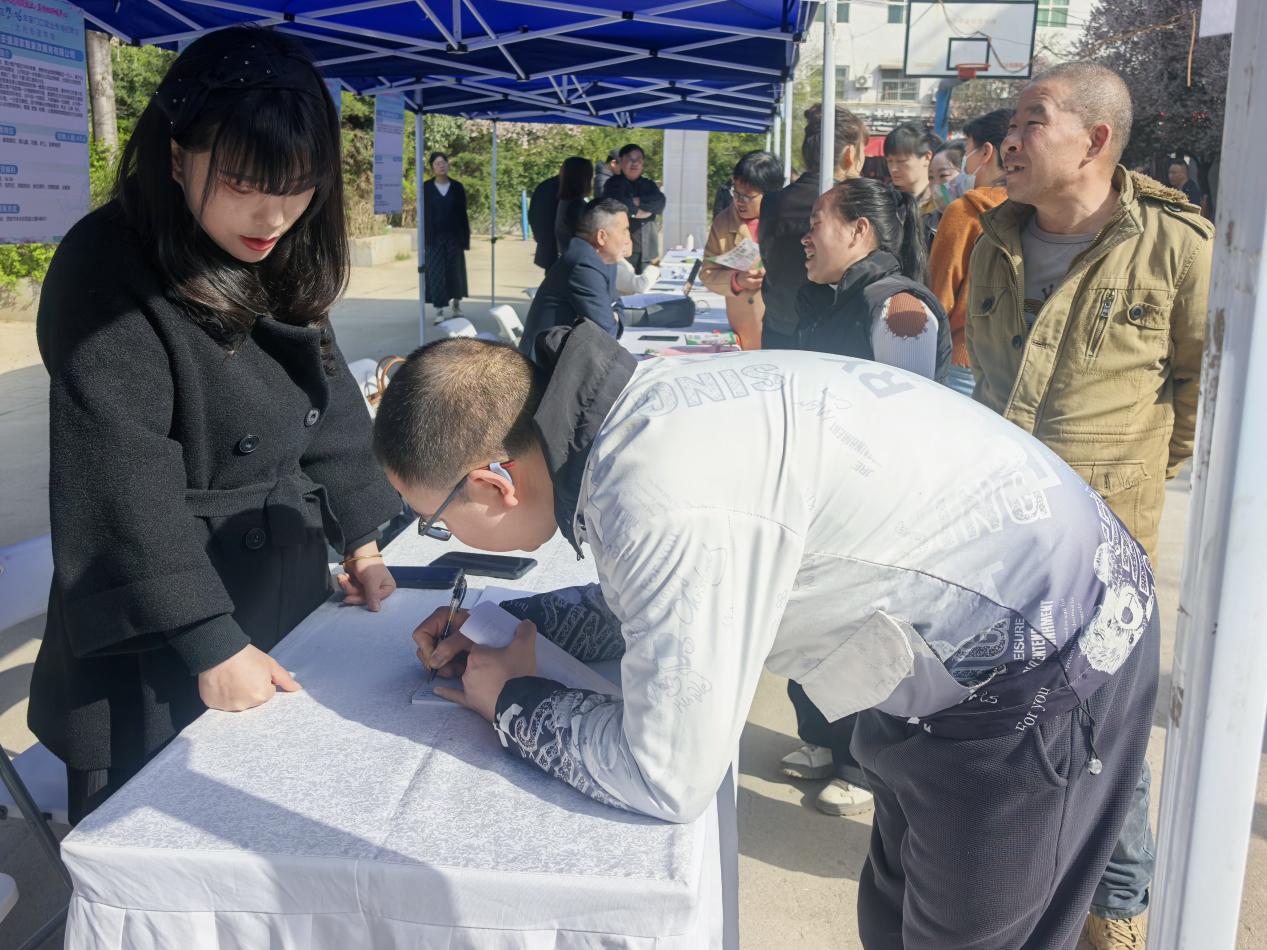 af326fe5c217a43637e56c5a764813c0